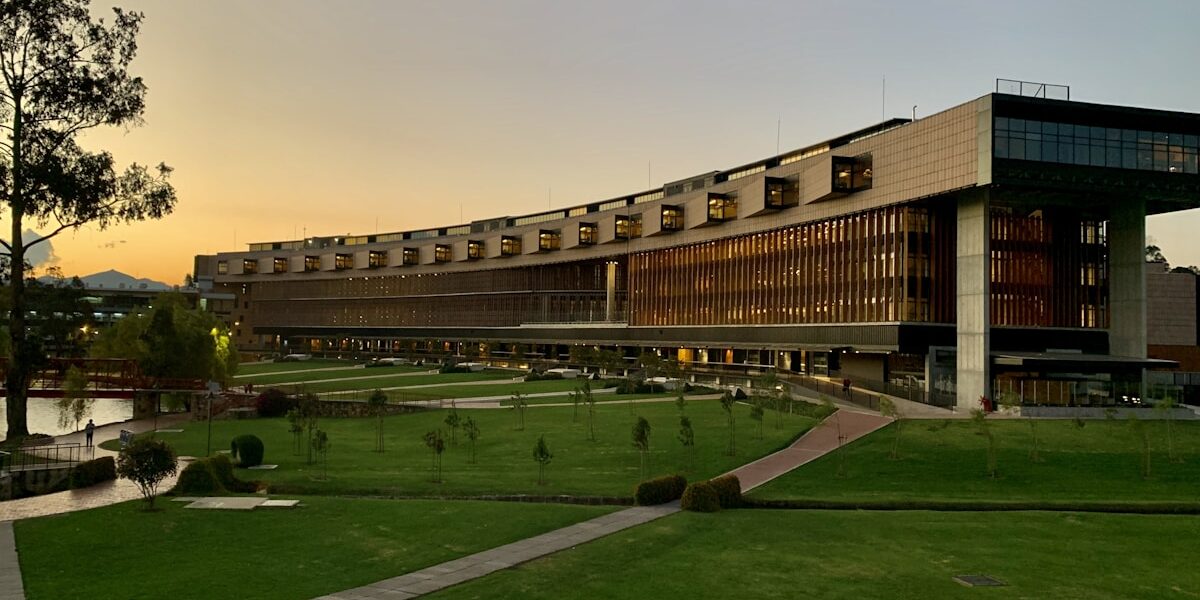 TBM 940: The 330 MPH Turboprop That Embarrasses Some Jets